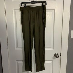 Divided Olive Green Cargo Pants. Size 8